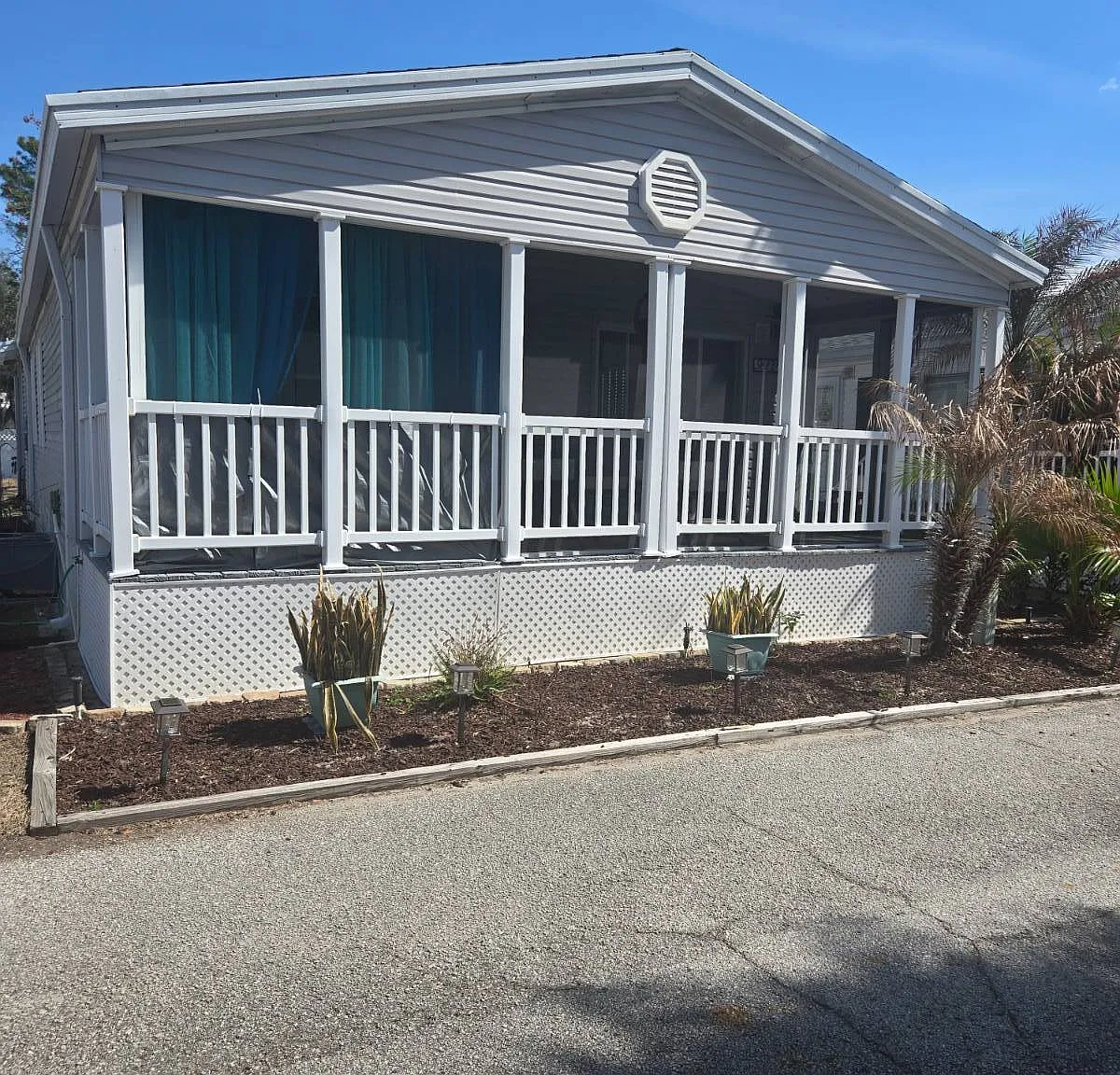 2 bed, 2.0 bath, $1,550 — Photo 1