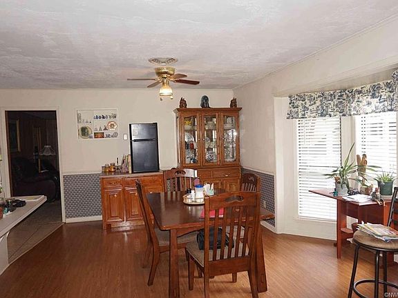 4th image of 111 Bolling Dr