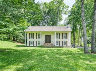 856 Pen Oak Dr, Cookeville, TN 38501