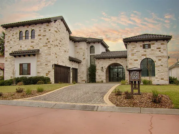 129 Applehead Island Dr, Horseshoe Bay, TX 78657