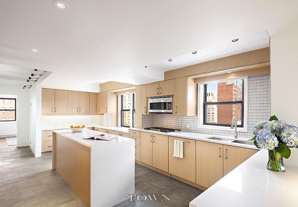 1st image of 205 E 77th St #14AB
