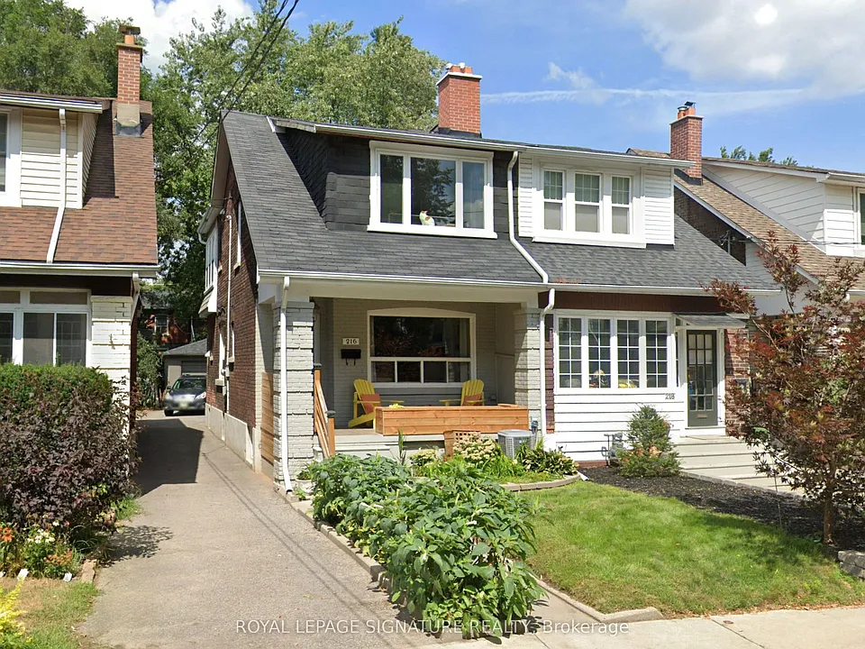 216 Milverton Blvd #BASEMENT