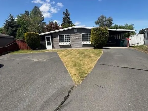 7305 Flag Ct, Klamath Falls, OR 97603