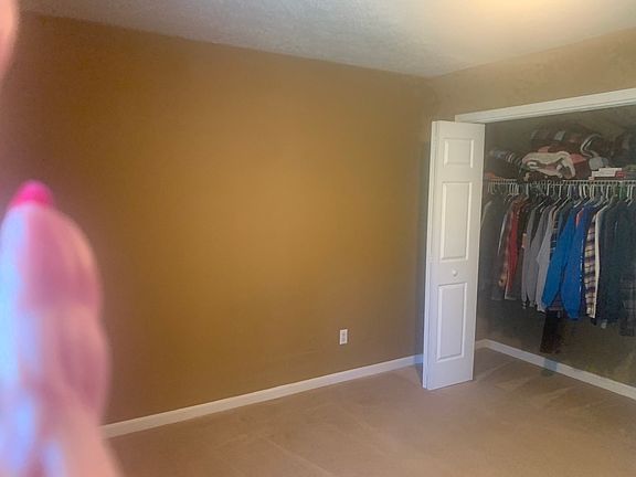 5th image of 114 W White Pine Dr