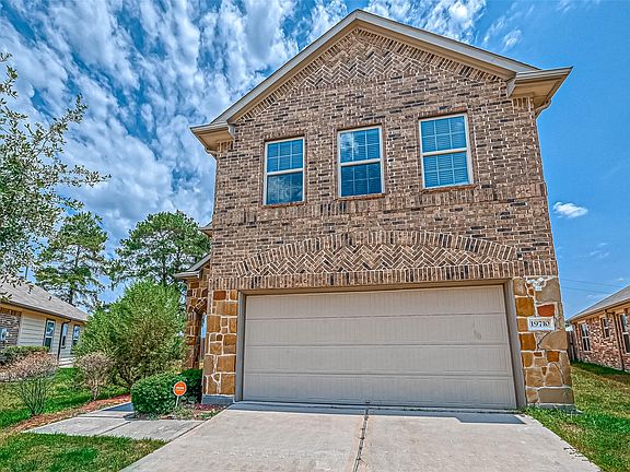 3rd image of 19710 Regal Crest Ct