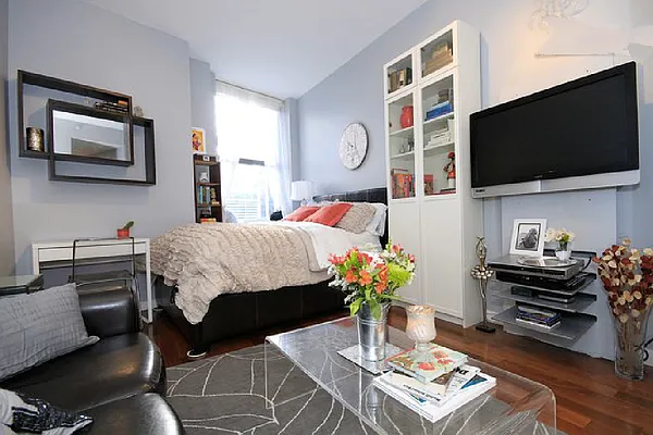 Rented by Level Group | media 7