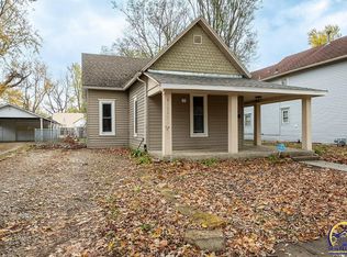 1022 NE Winfield Ave, Topeka, KS 66616