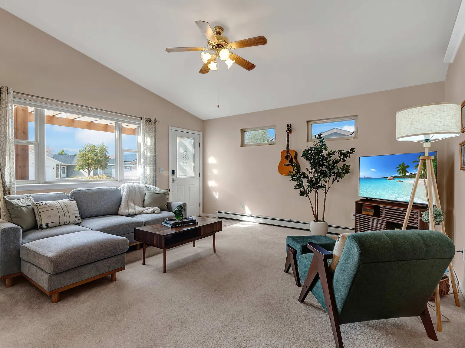 Rex Cir, Salida — Photo 1