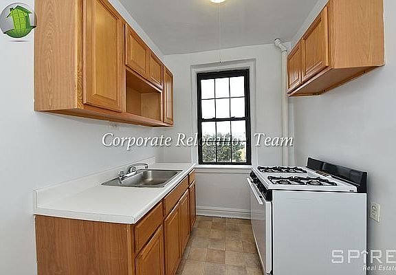 5th image of 2590 35th St APT 3K