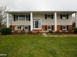 735 Montmorency Dr, Bunker Hill, WV 25413