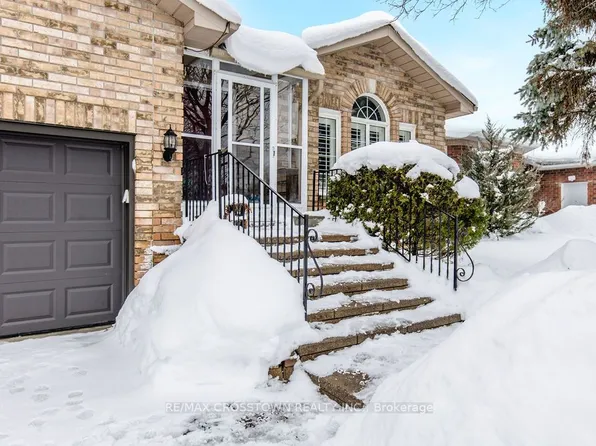 38 Brookfield Cres, Barrie, ON L4N 9R6