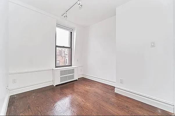 Rented by Living New York | media 9