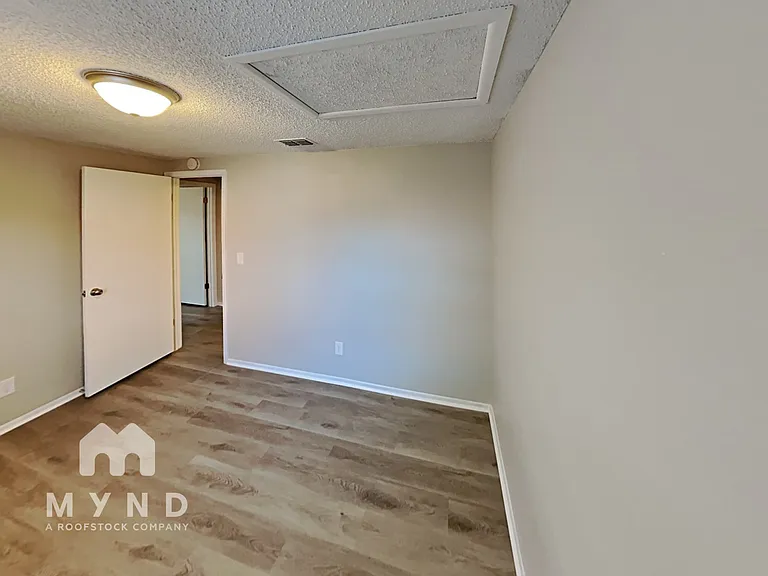 7606 Woodland Oaks Ct — Photo 15