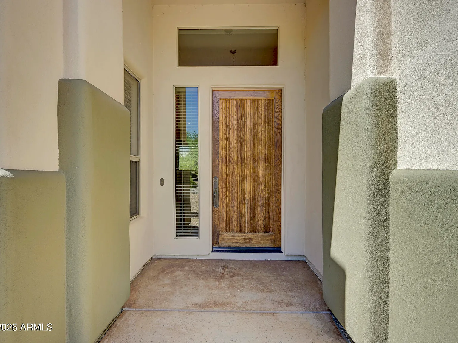 3 bed, 2.0 bath, 1850 sqft, $4,990 — Photo 2