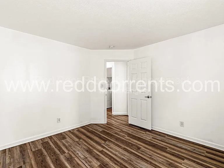 10031 Golden Dr — Photo 23