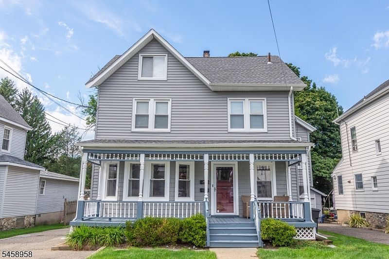 1st image of 15 Washburn Pl