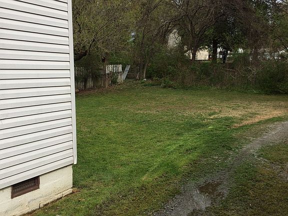 nice long backyard
