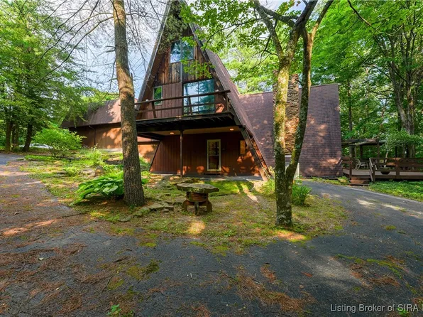 531 Spickert Knob Road, New Albany, IN 47150