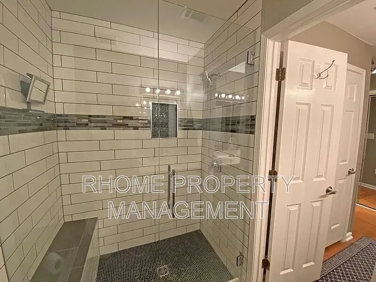 1418 Highland Bluff Dr SE — Photo 16