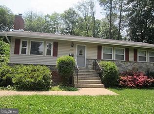 1452 Dewberry Ct, Mc Lean, VA 22101