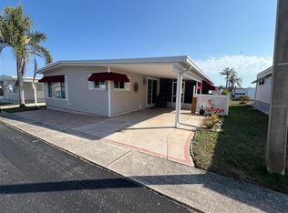 215 Royal Palm Cir, Largo, FL 33778