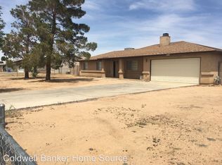 22684 Powhatan Rd, Apple Valley, CA 92308