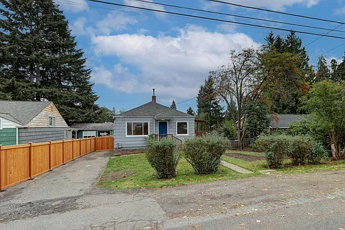11738 25th Ave NE Photo 1