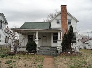 134 W Pleasant St, Aurora, MO 65605
