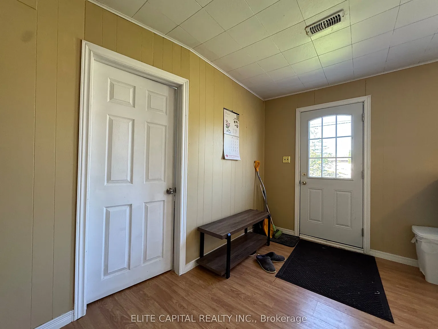 3 bed, $2,000 — Photo 4