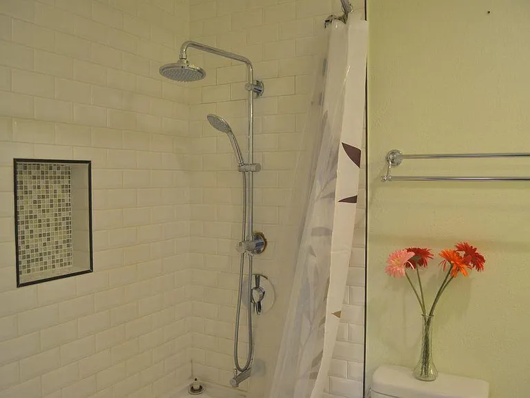 3050 Los Prados St #9 — Photo 3