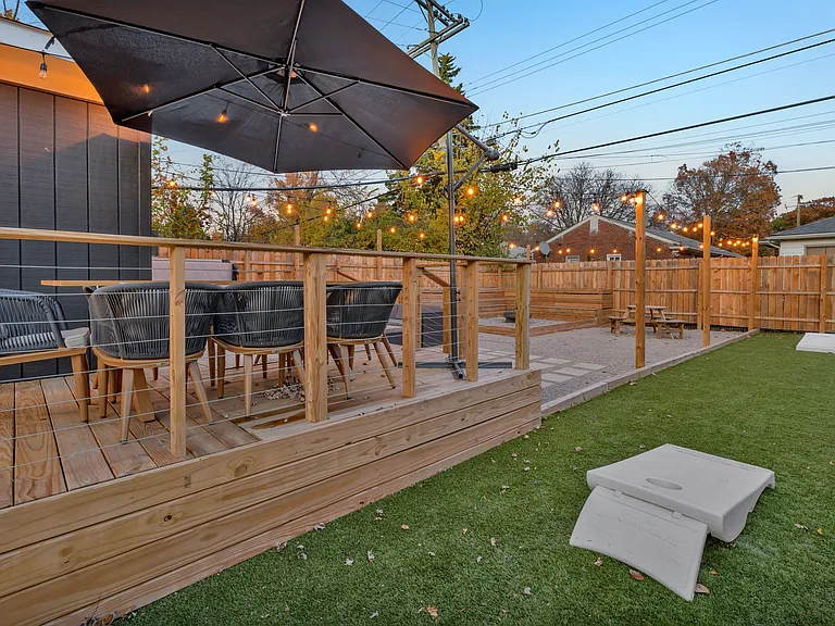 23630 Condon St — Photo 57