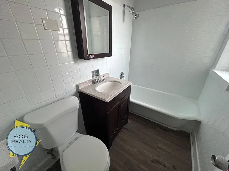 7350 N Damen Ave #G — Photo 11