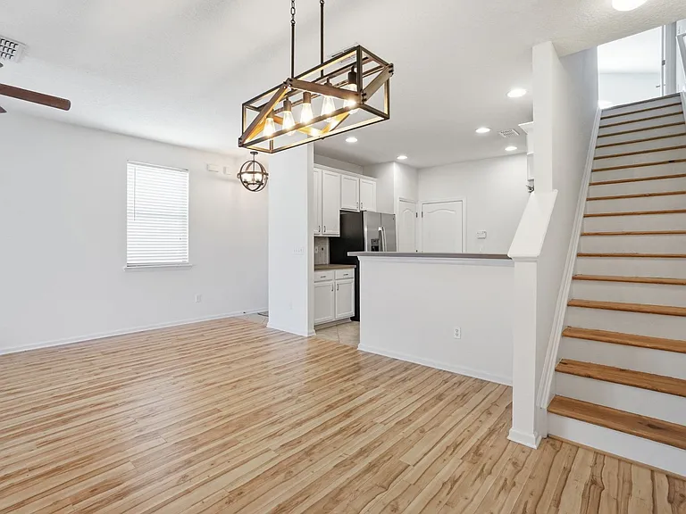 6119 Bartram Village Dr — Photo 15