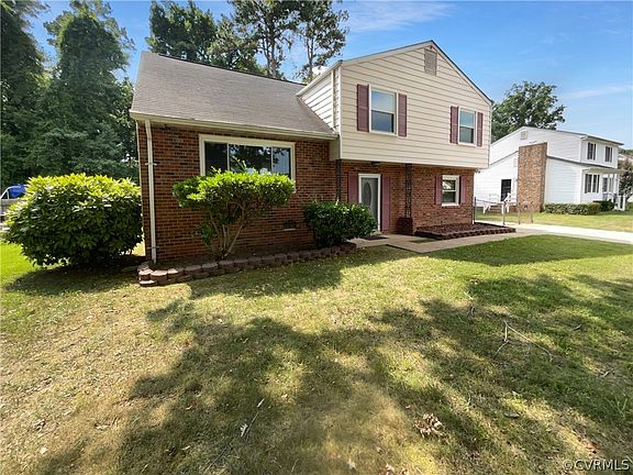 2nd image of 10911 Bluebell Dr
