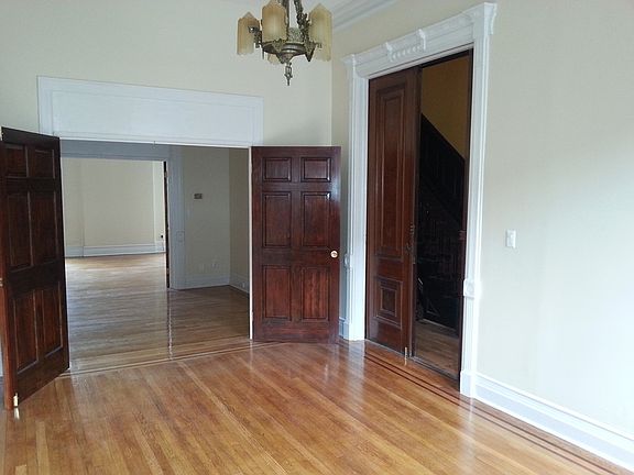 3rd image of 441 Greene Ave