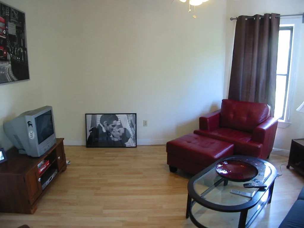 51 Porter — Photo 3