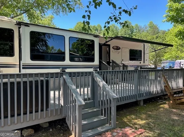 786 Vista Cir, Blairsville, GA 30512