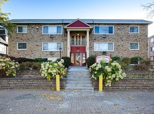 2421 Pillsbury Apartments, Minneapolis, MN 55404