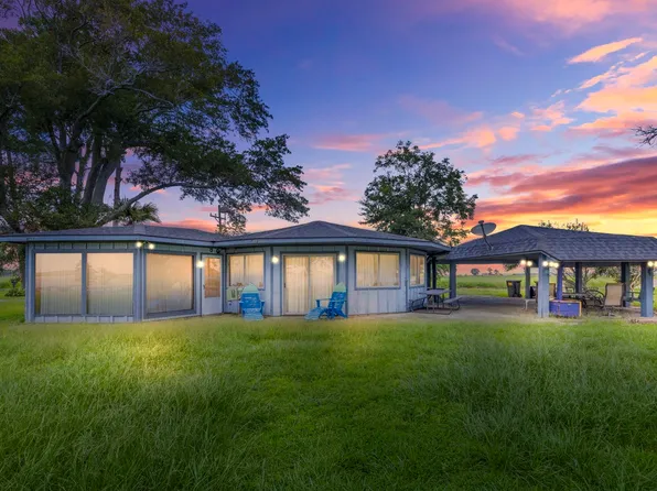 6539 Morgan Shores Rd, Lake Arthur, LA 70549