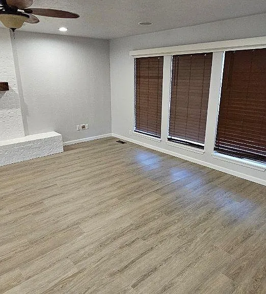 2308 Shady Tree Ln — Photo 3