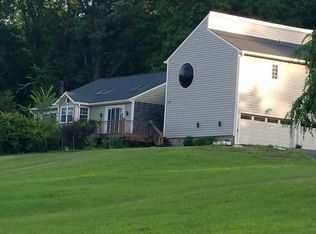 466 Van Wyck Lake Rd, Fishkill, NY 12524