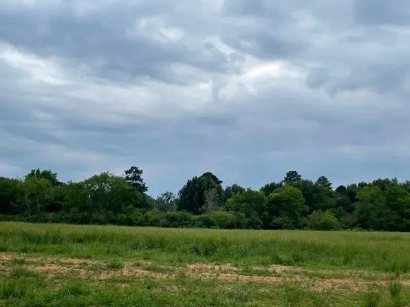 164 Brightside Trl, Kilgore, TX 75662