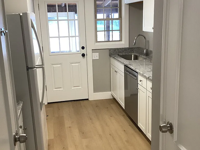 11 Loomis Hts #11 — Photo 15