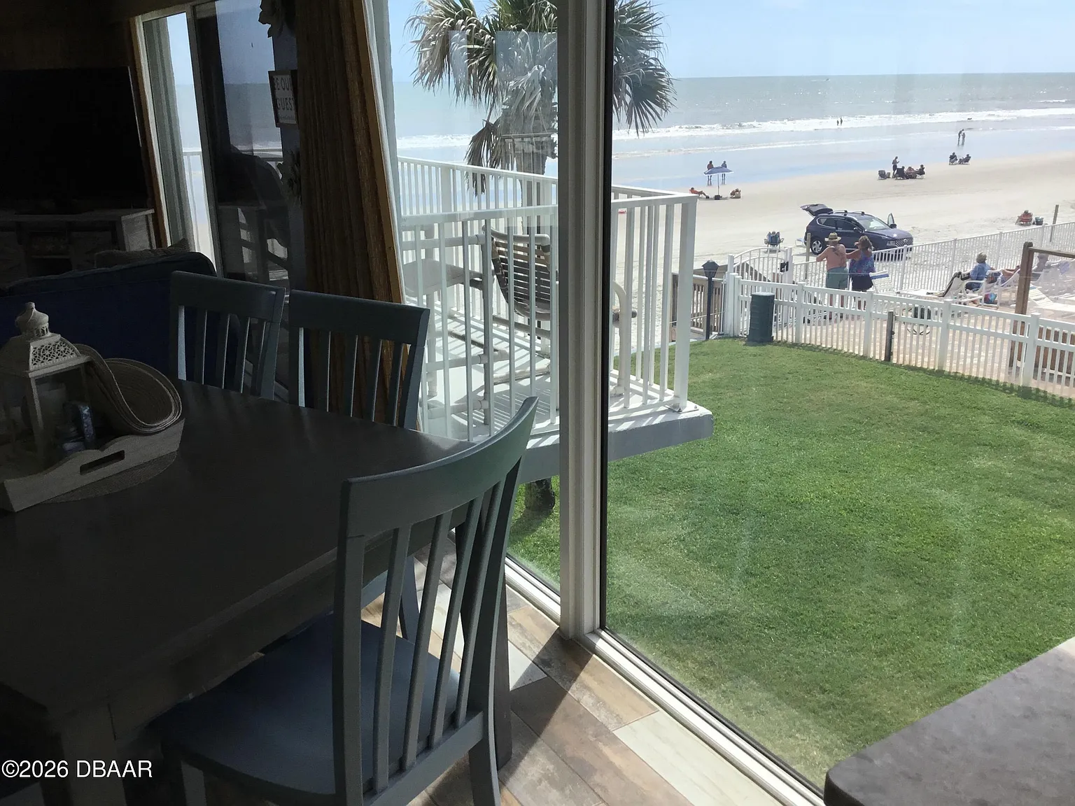 3 bed, 2.0 bath, 1240 sqft, $6,300 — Photo 4