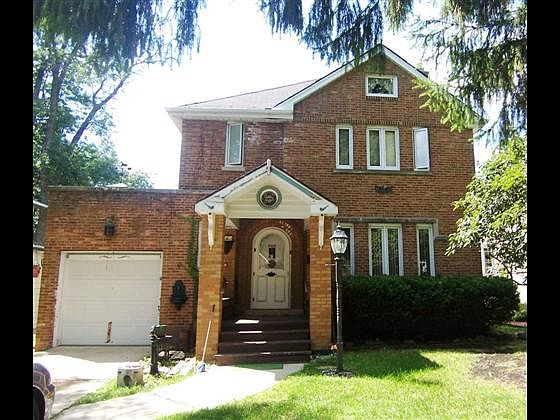 1st image of 4530 Woodland Ave