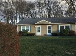 32 Old Forge Rd, Bridgewater, MA 02324