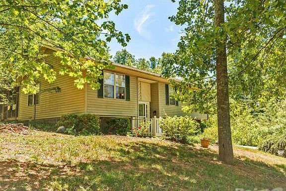 WELCOME HOME TO 502 OAK GROVE RD