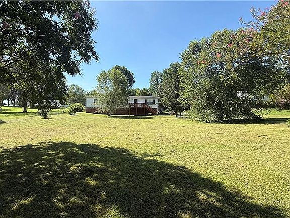 2nd image of 1713 Market Dr