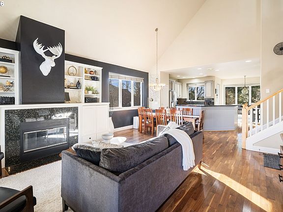 5th image of 2523 NW Marsden Pl