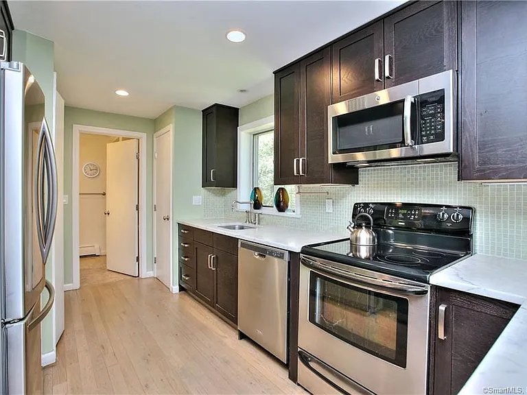 284 Lyons Plain Rd #283 — Photo 10